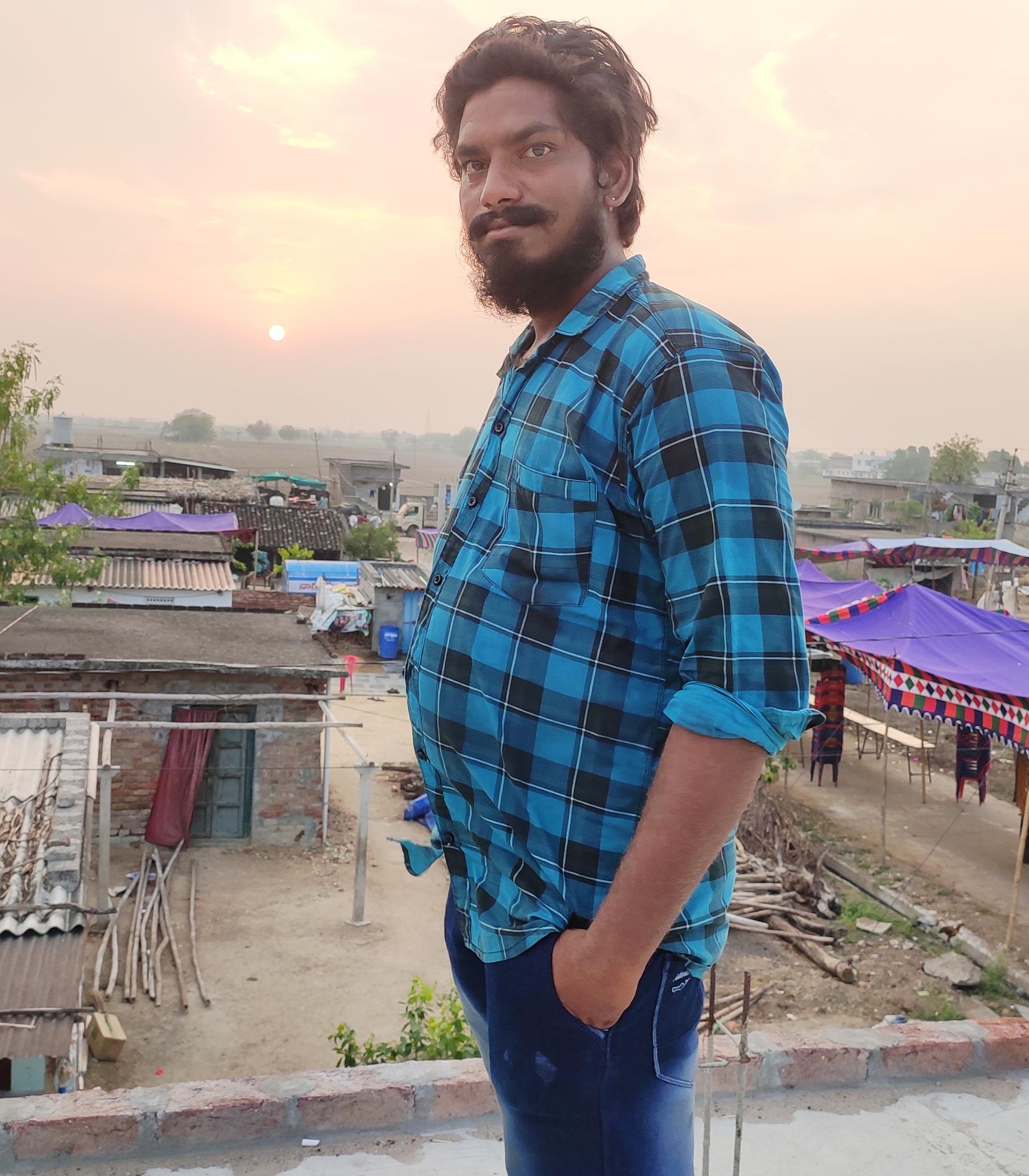 Akhil manda