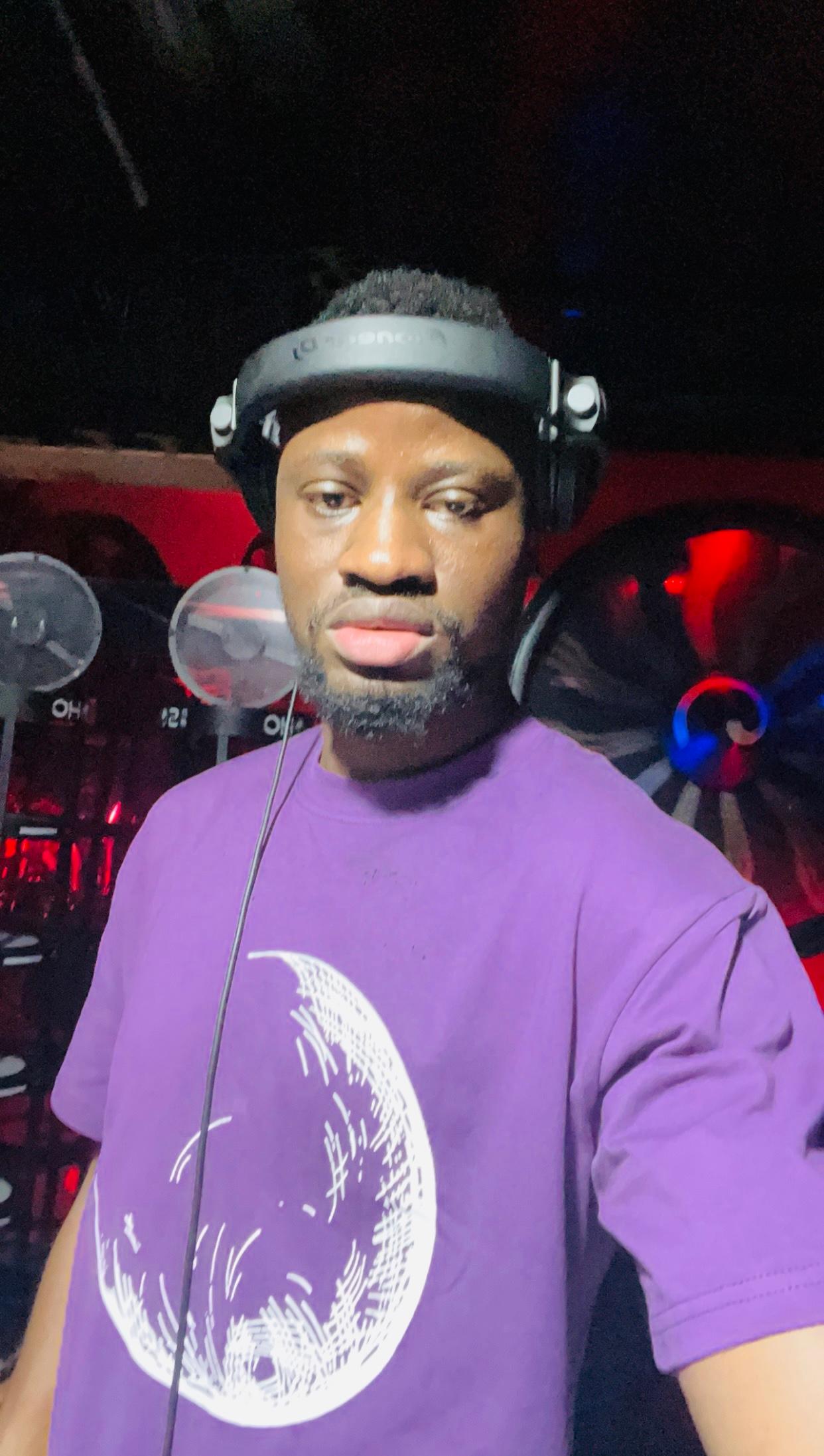 DJ Larry K 