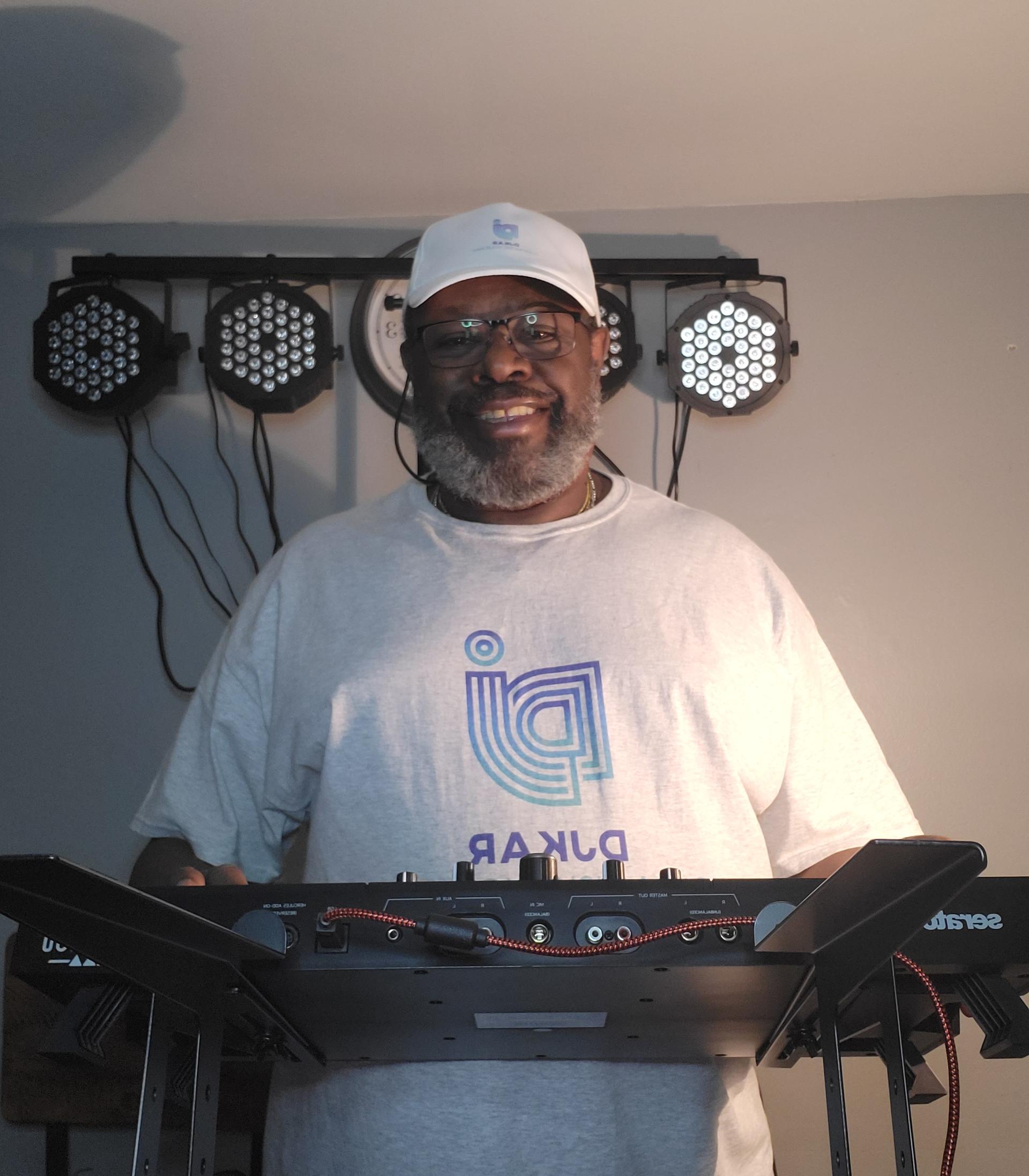 DJ kar