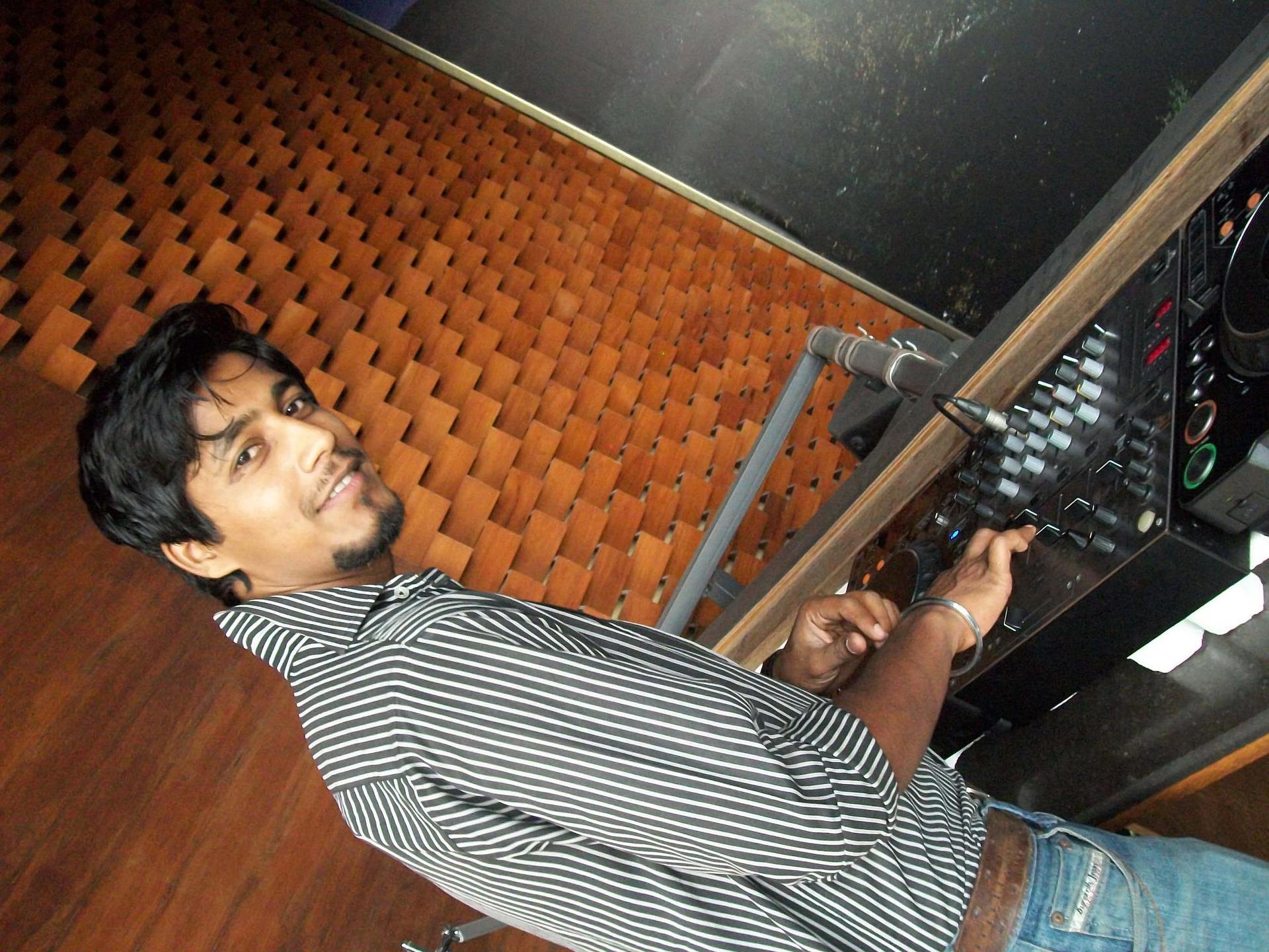 Dj Yamit
