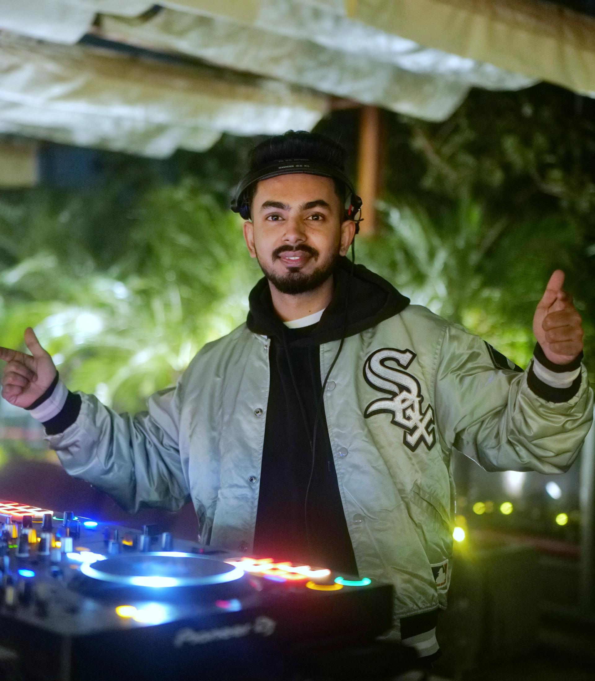 DJ Max