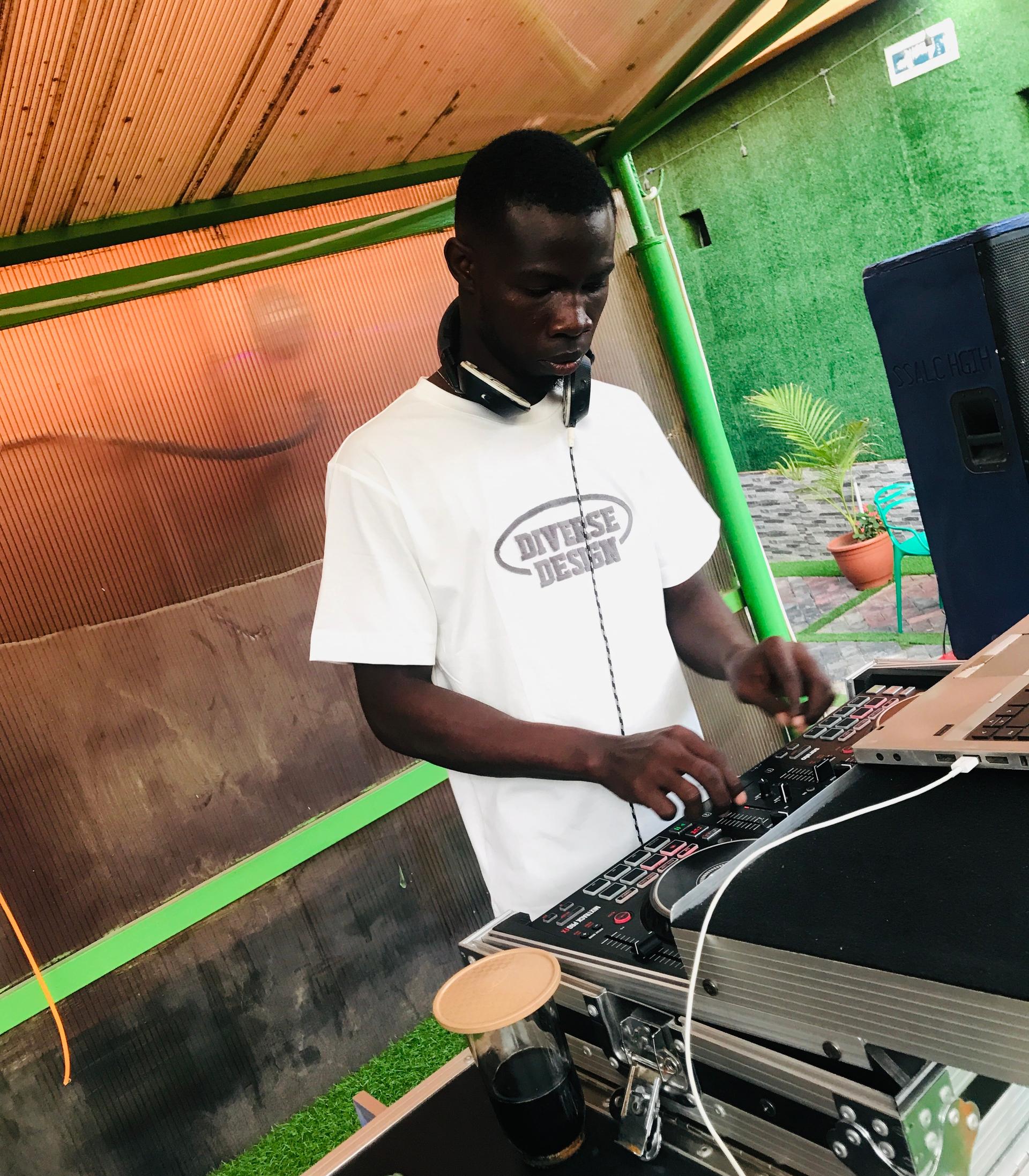 DJ GAIN