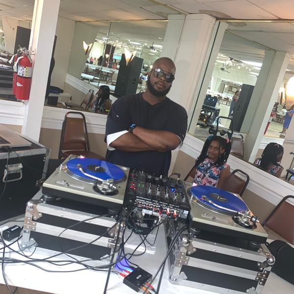 DJ Maniac