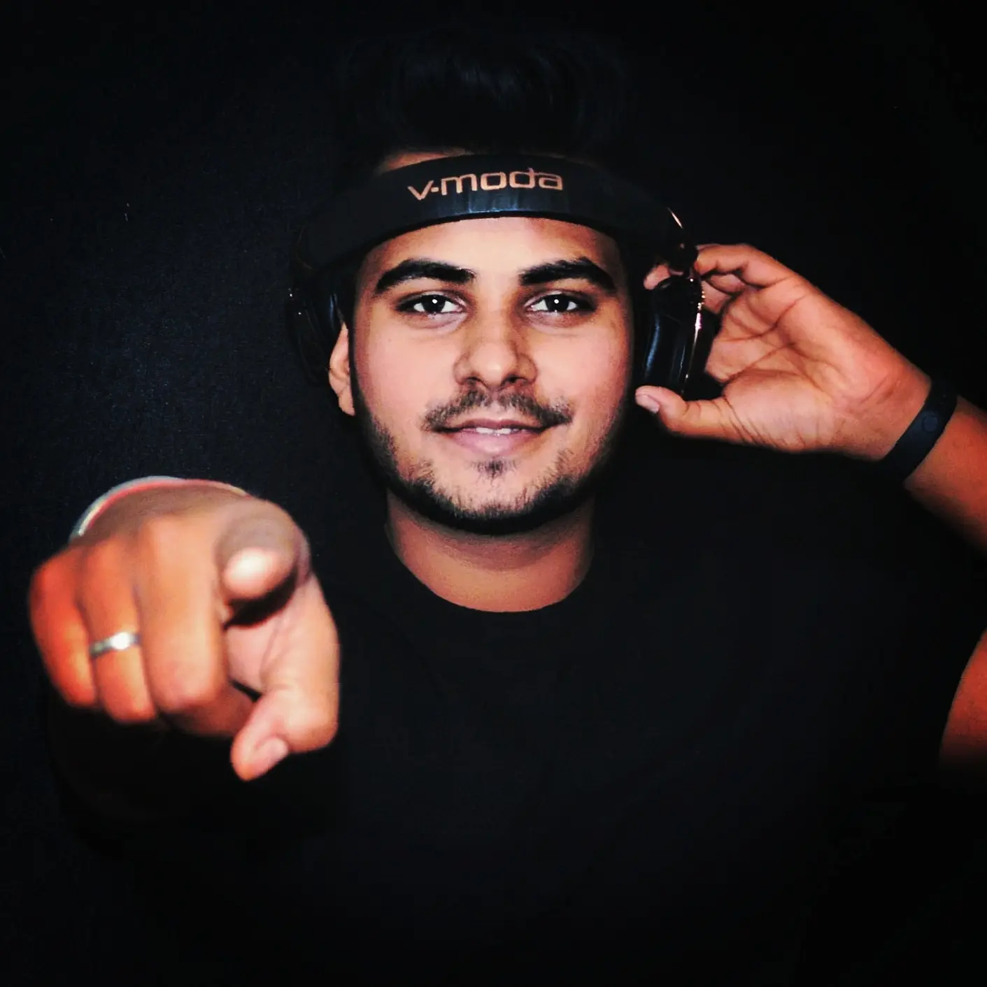 DJ Ravz (Gourav)