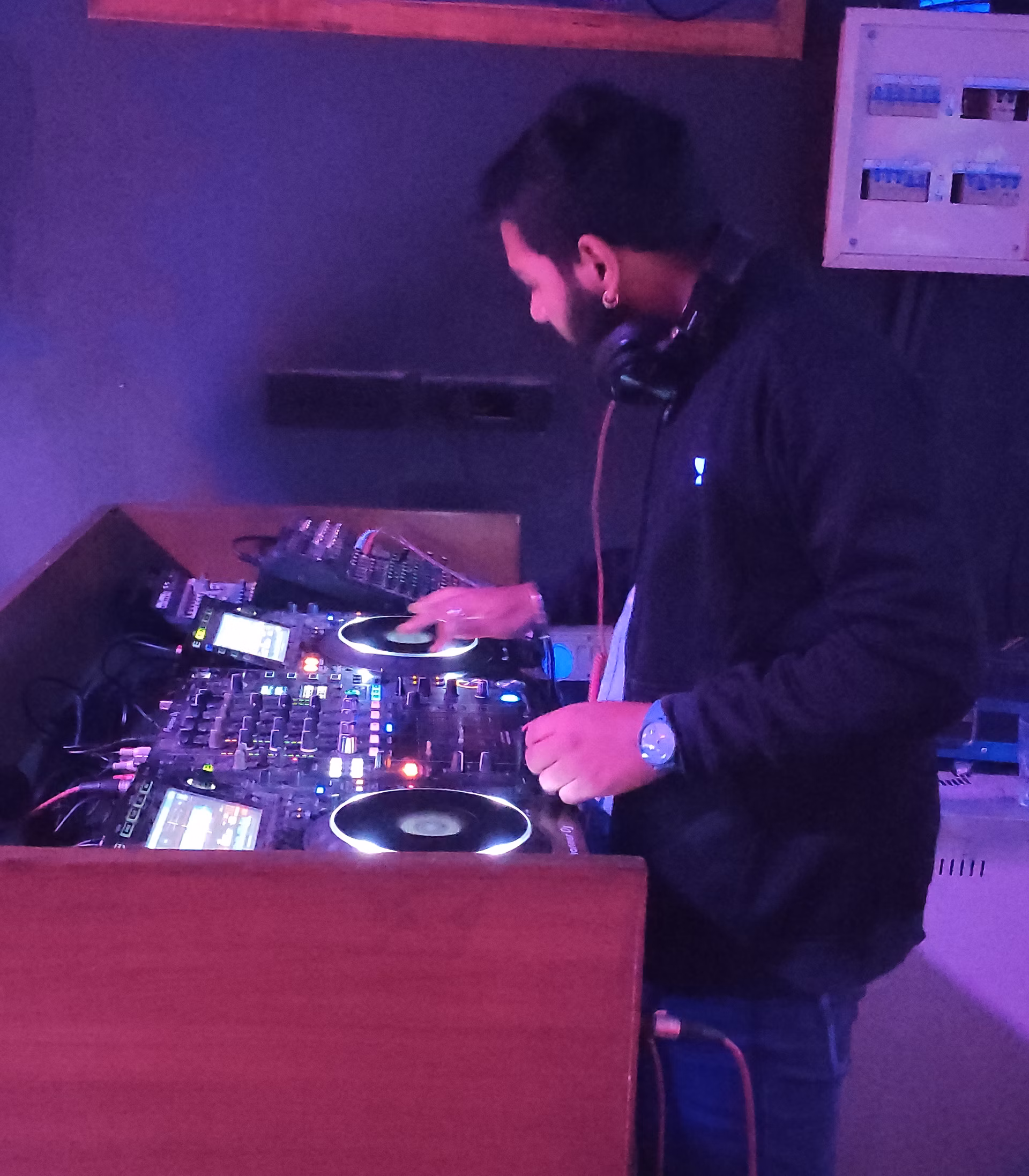 DJ Navaro