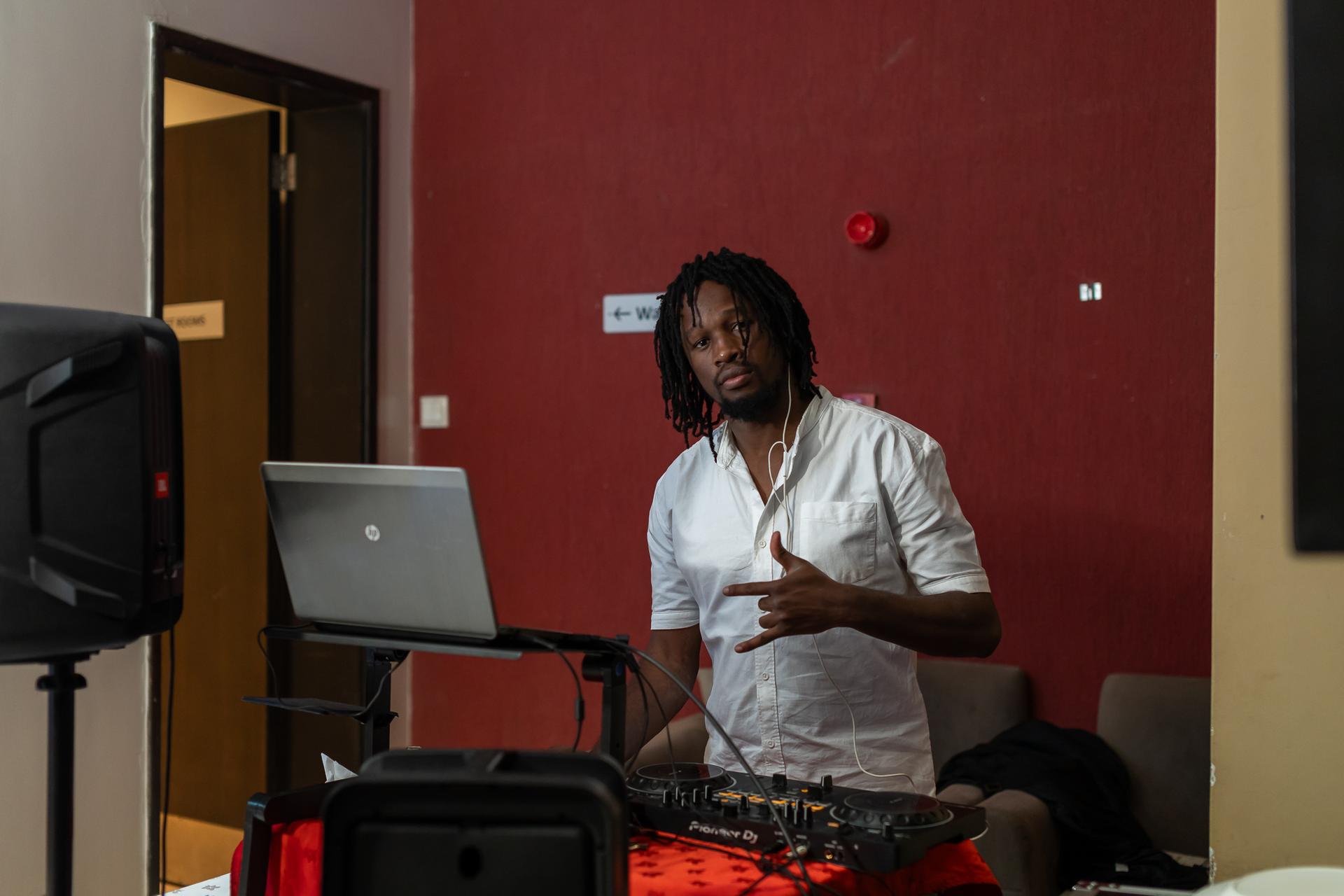 DJ Mylez MK THE UNSTOPPABLE
