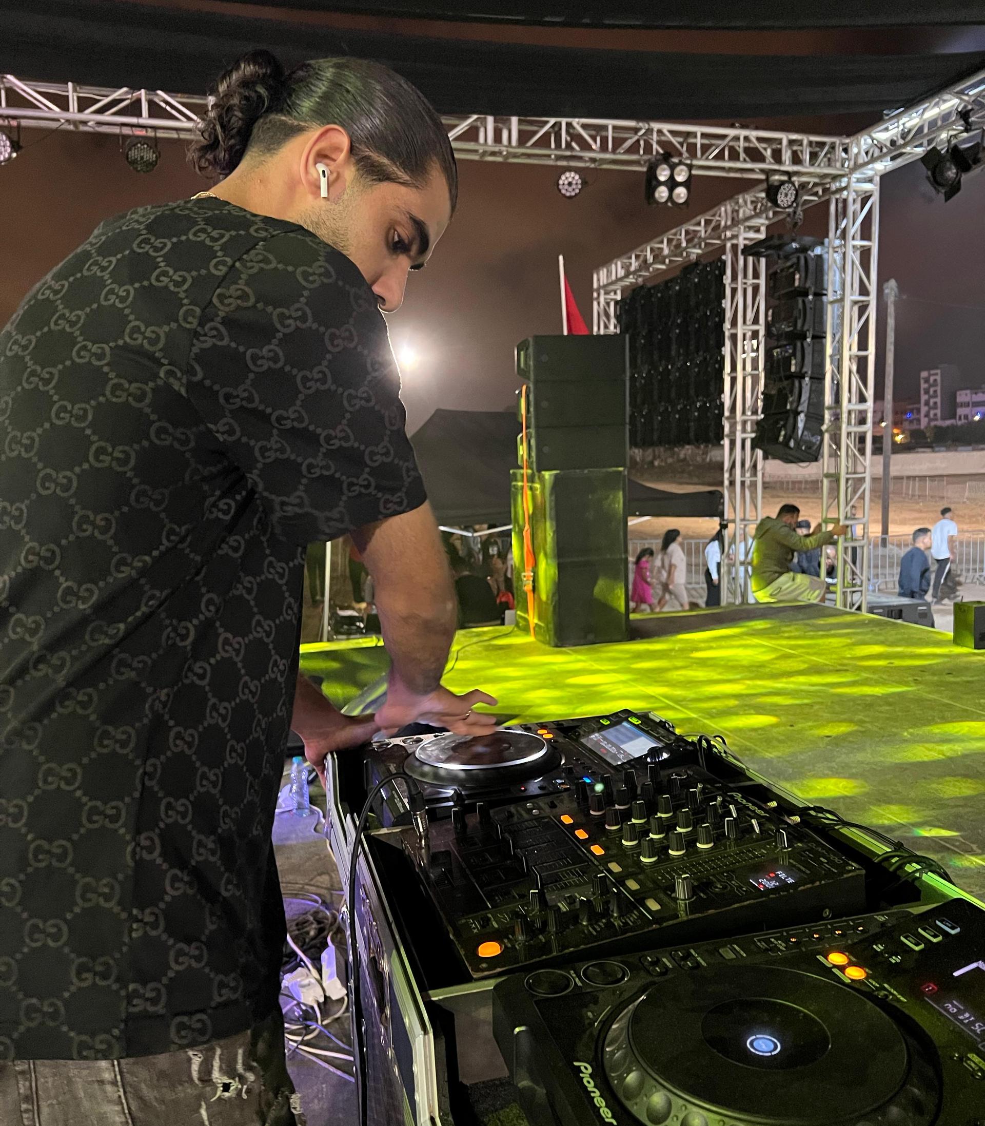 Deejay ZR