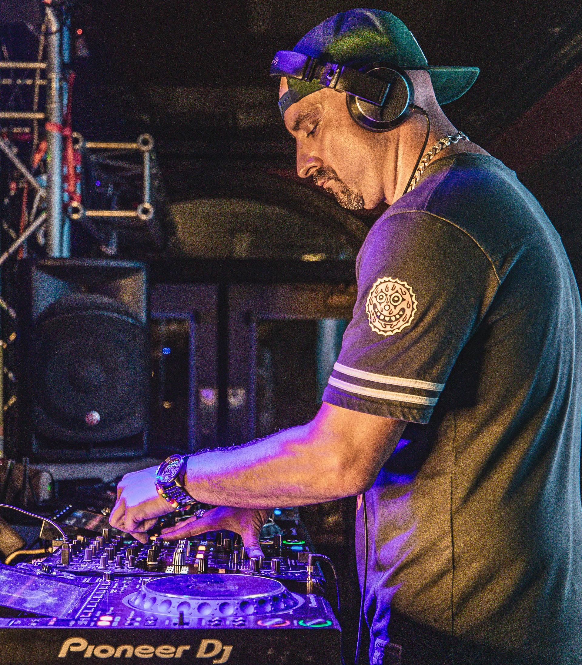 DJ Lauro