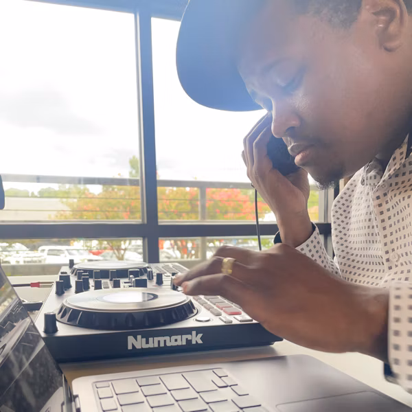 Dj T