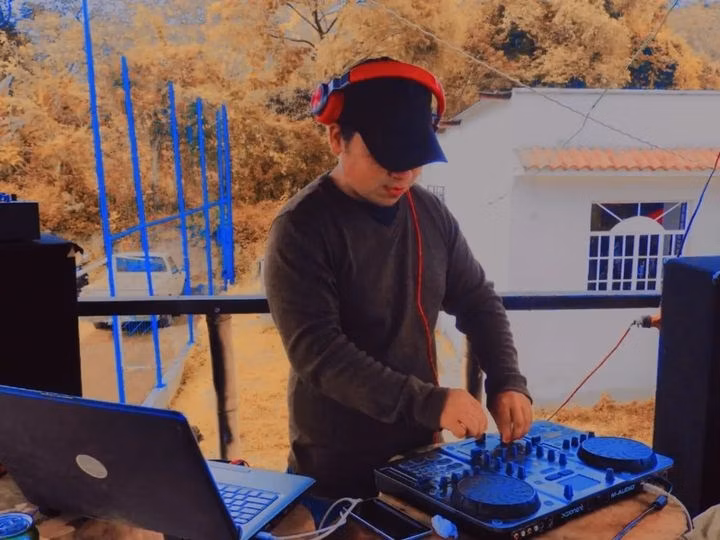 DJMIKEJR