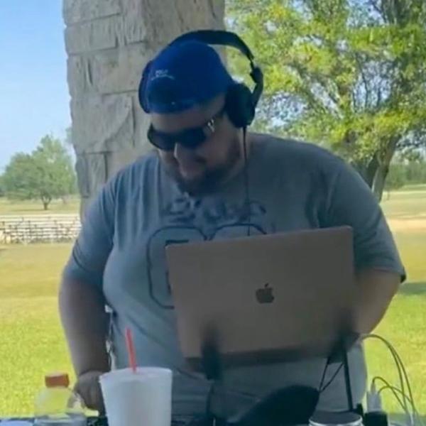 DJ88