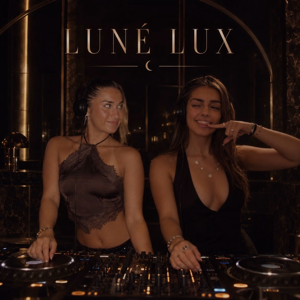 LUNÉ LUX