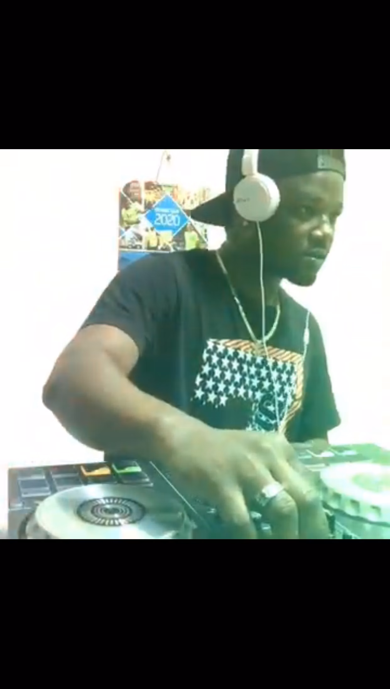 DJ EYE