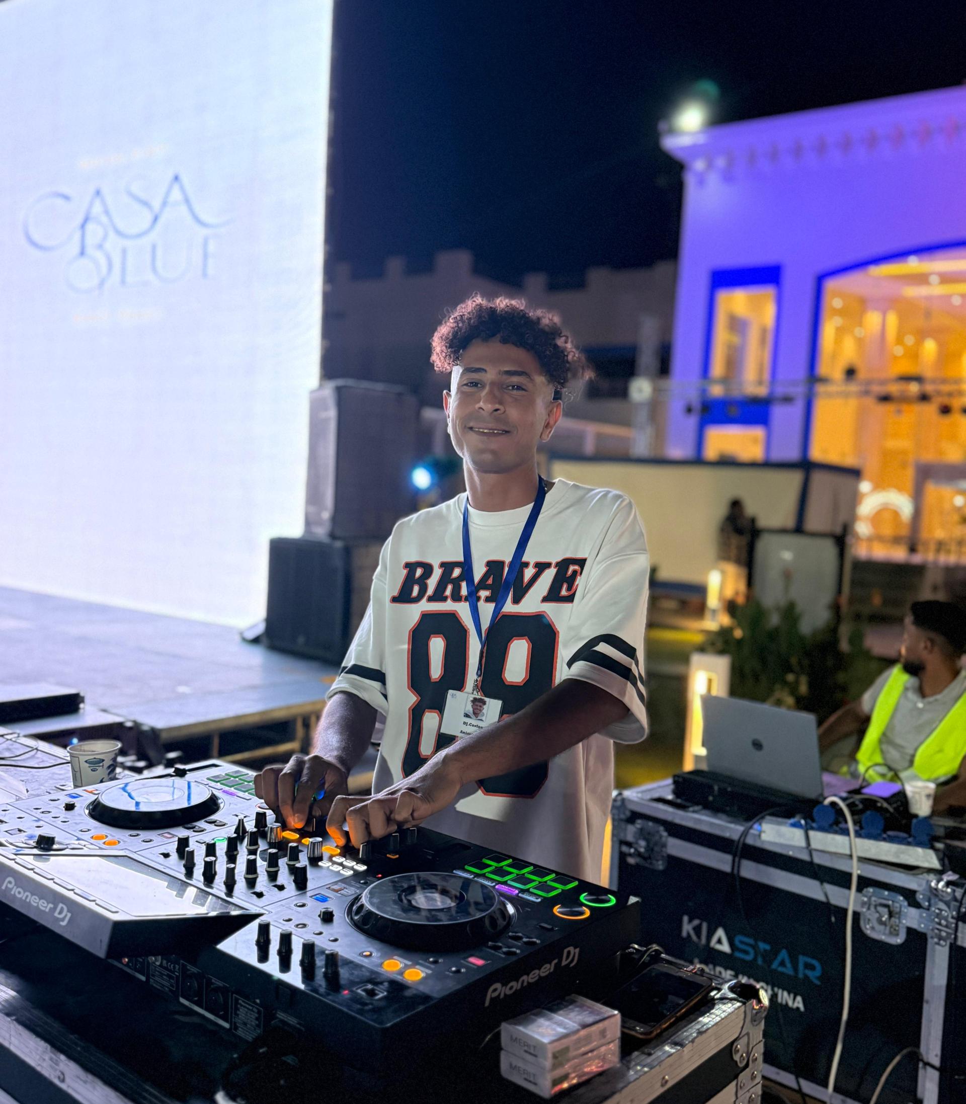 DJ Carlos