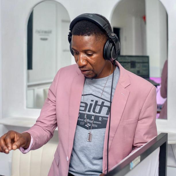 DJ Nqoe 