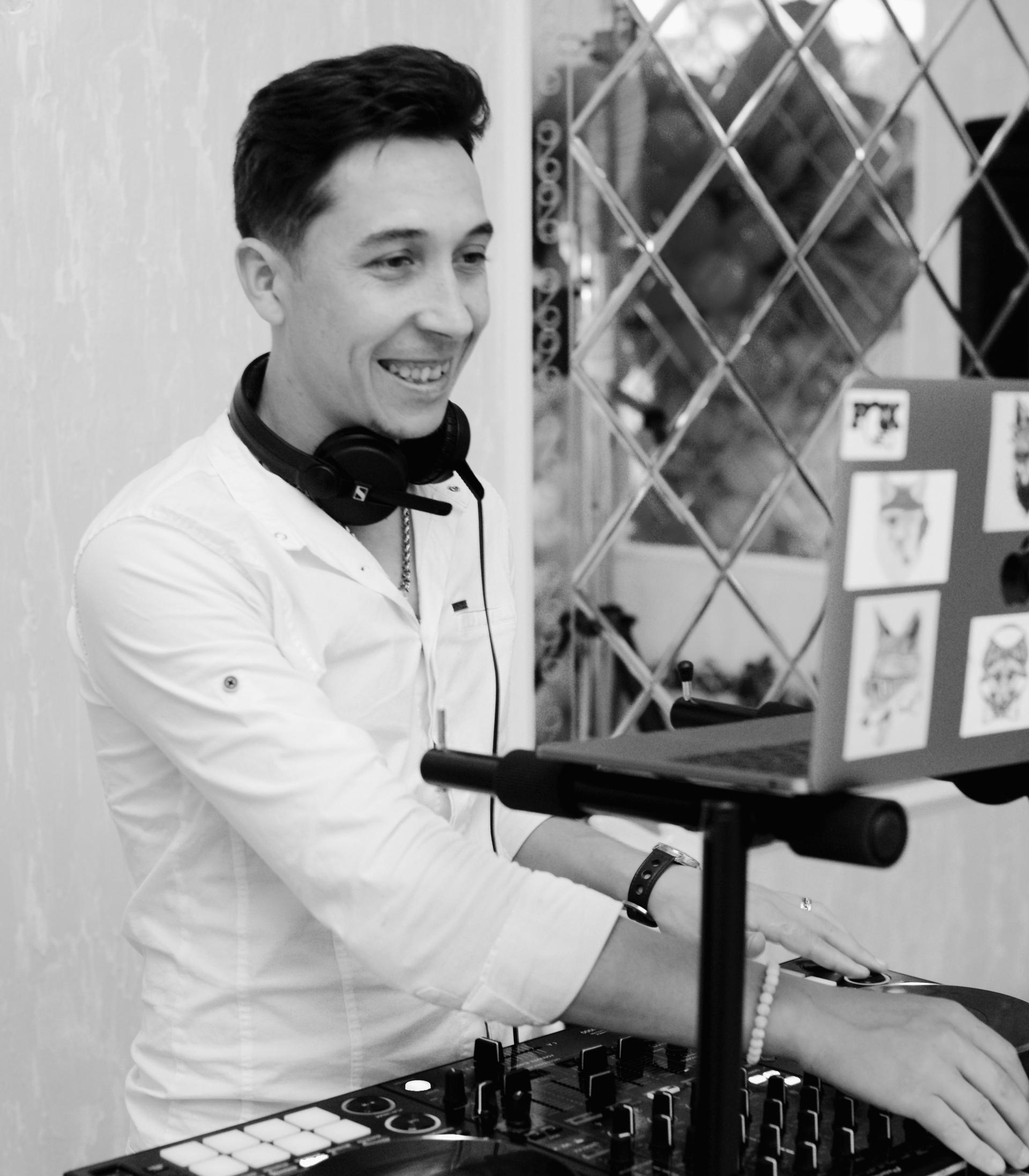 Dj Ice Fox