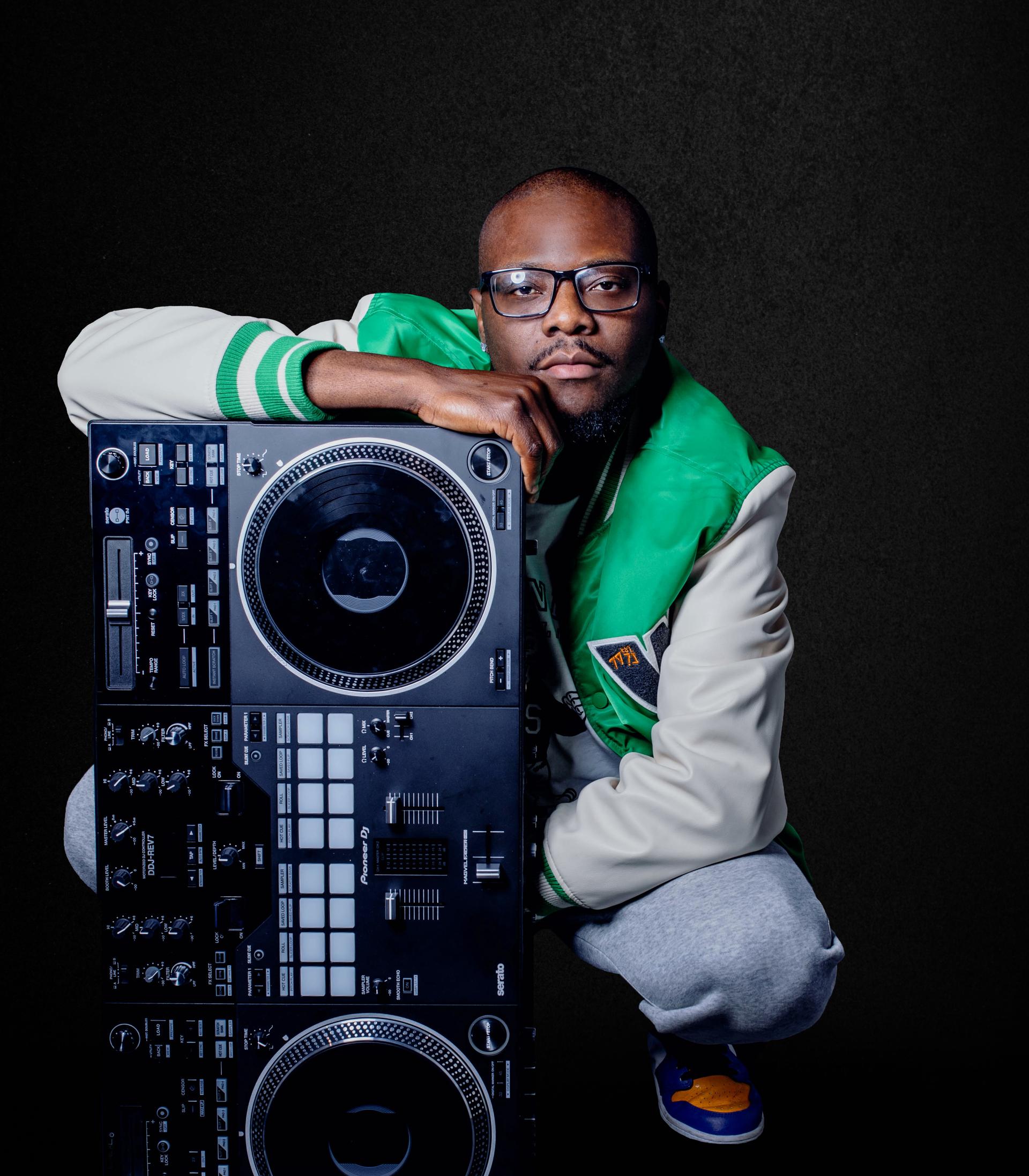 DJ RUNIE