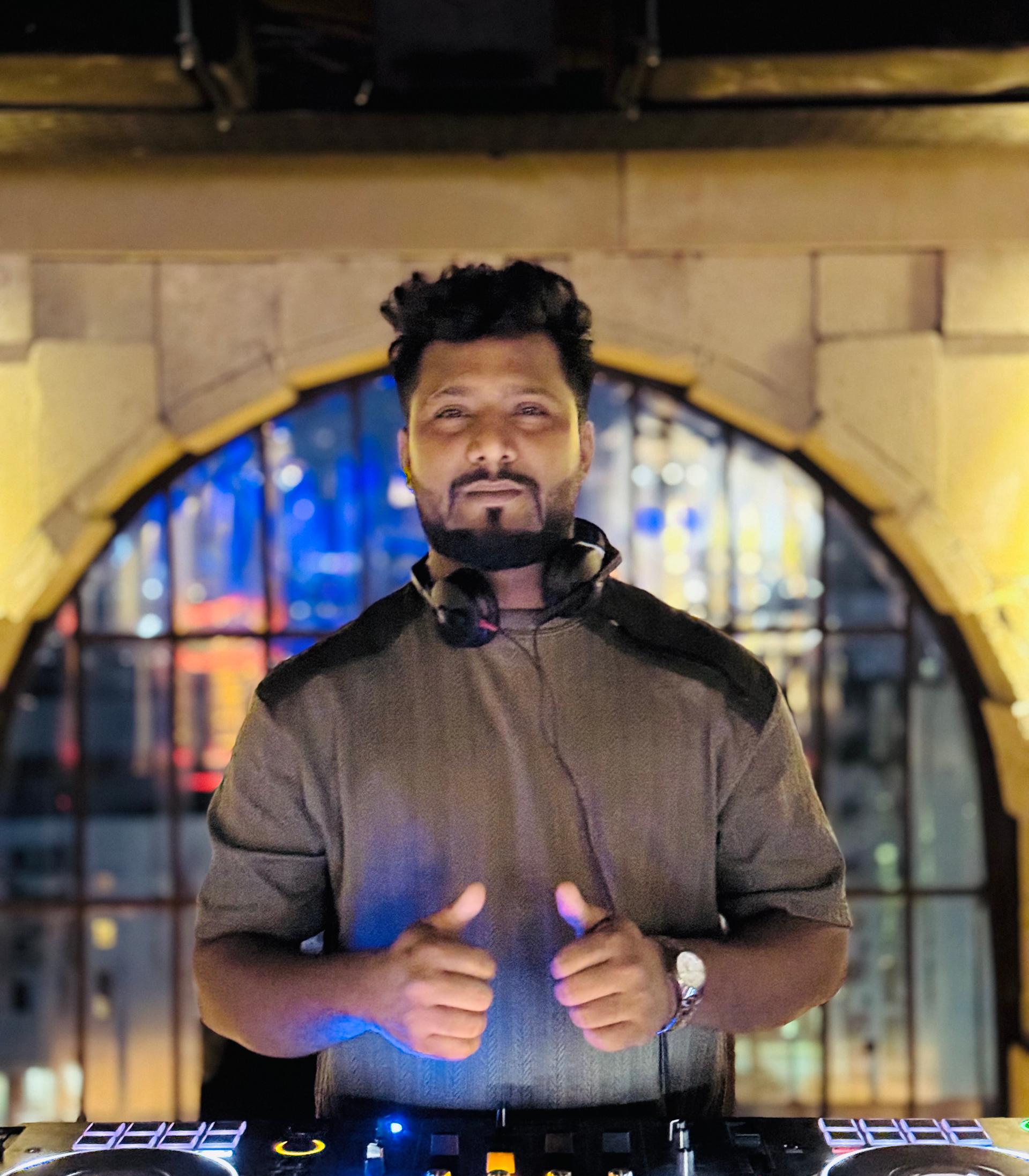 DJ AYAN