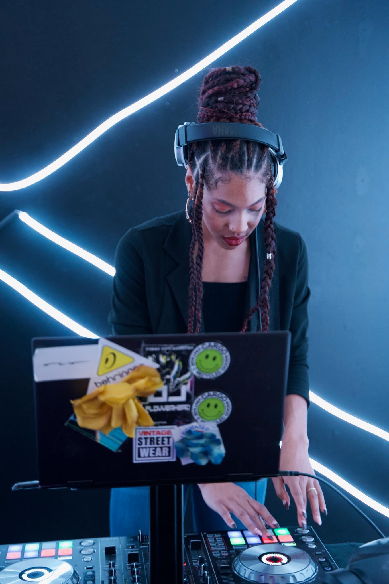 DJ Flovverheadd 