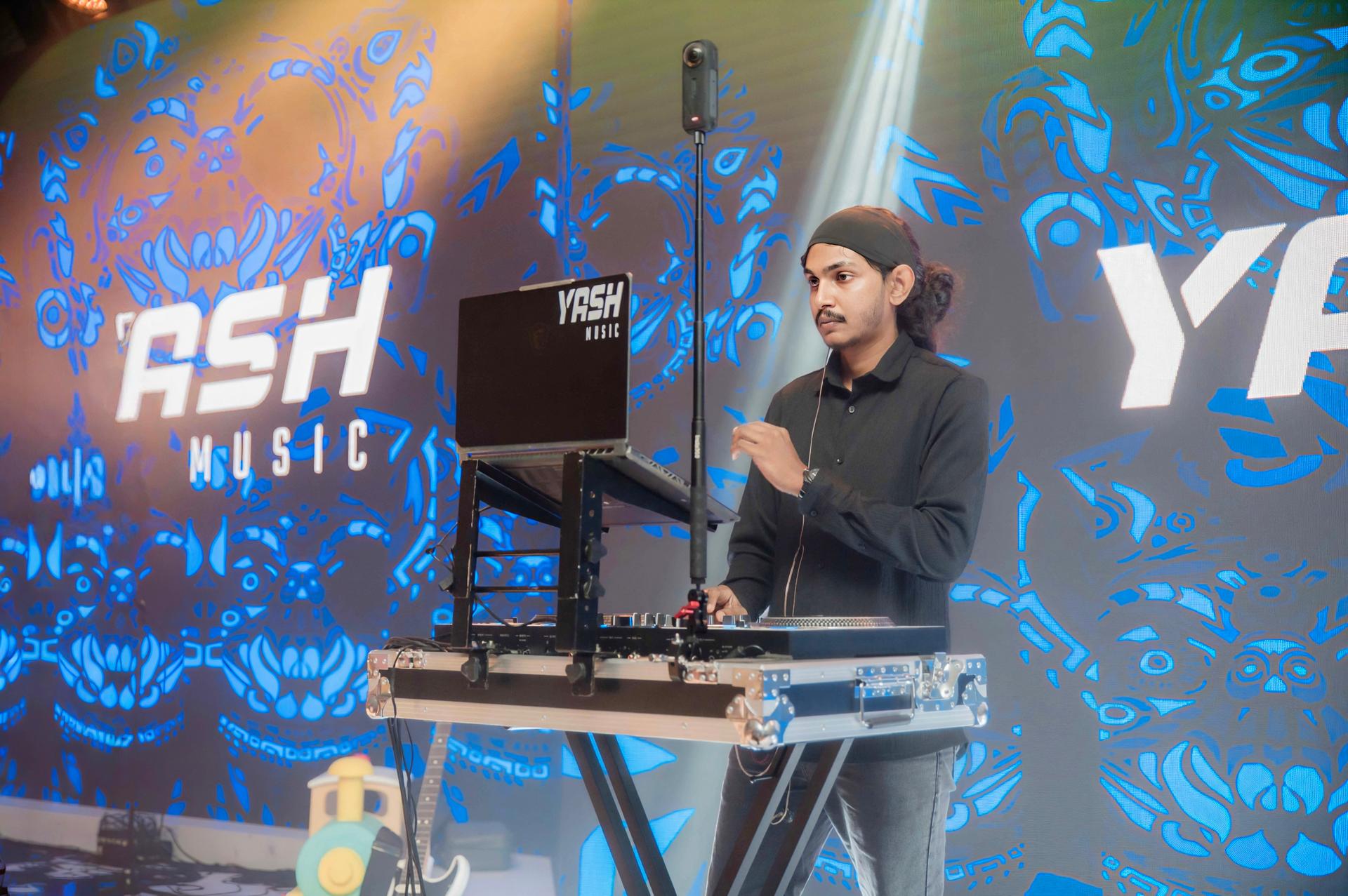 Dj Yash