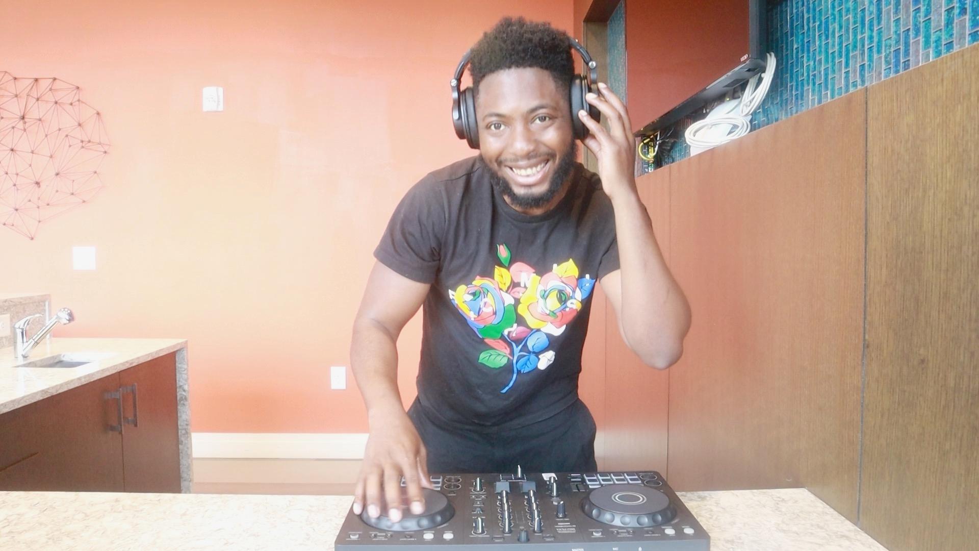 Dj Ike
