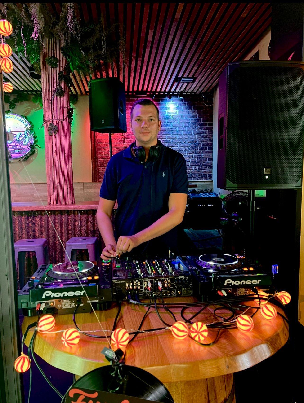 DJ Jelec
