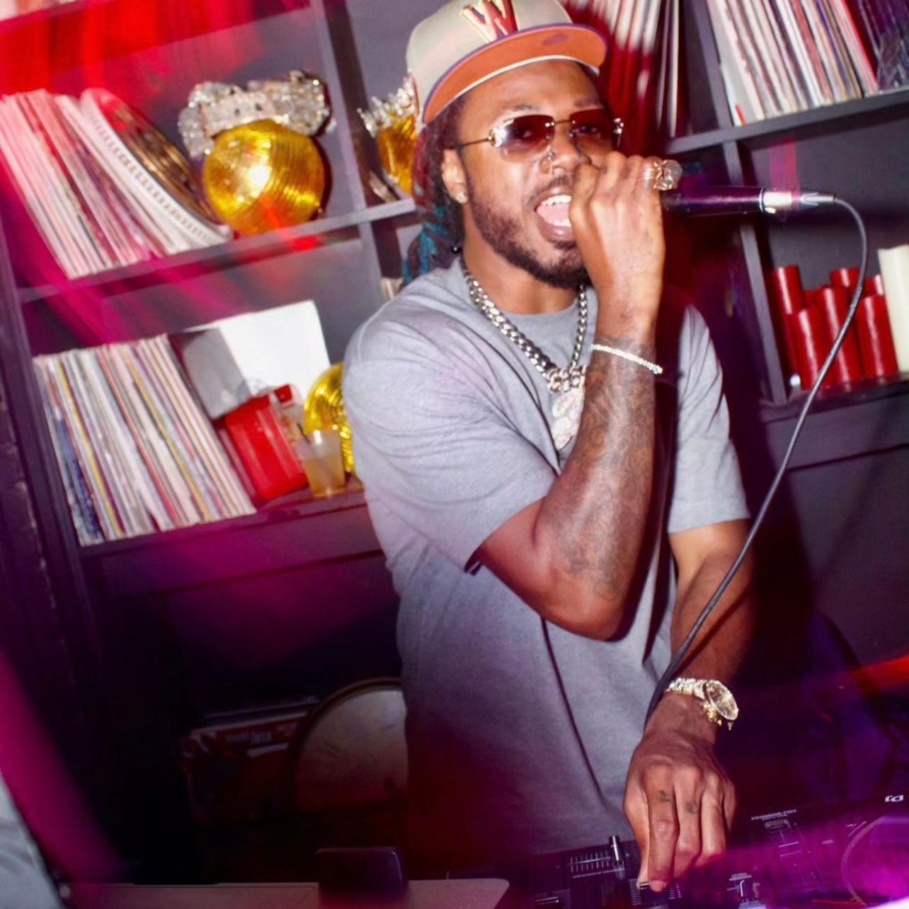 DJ Baby Zé