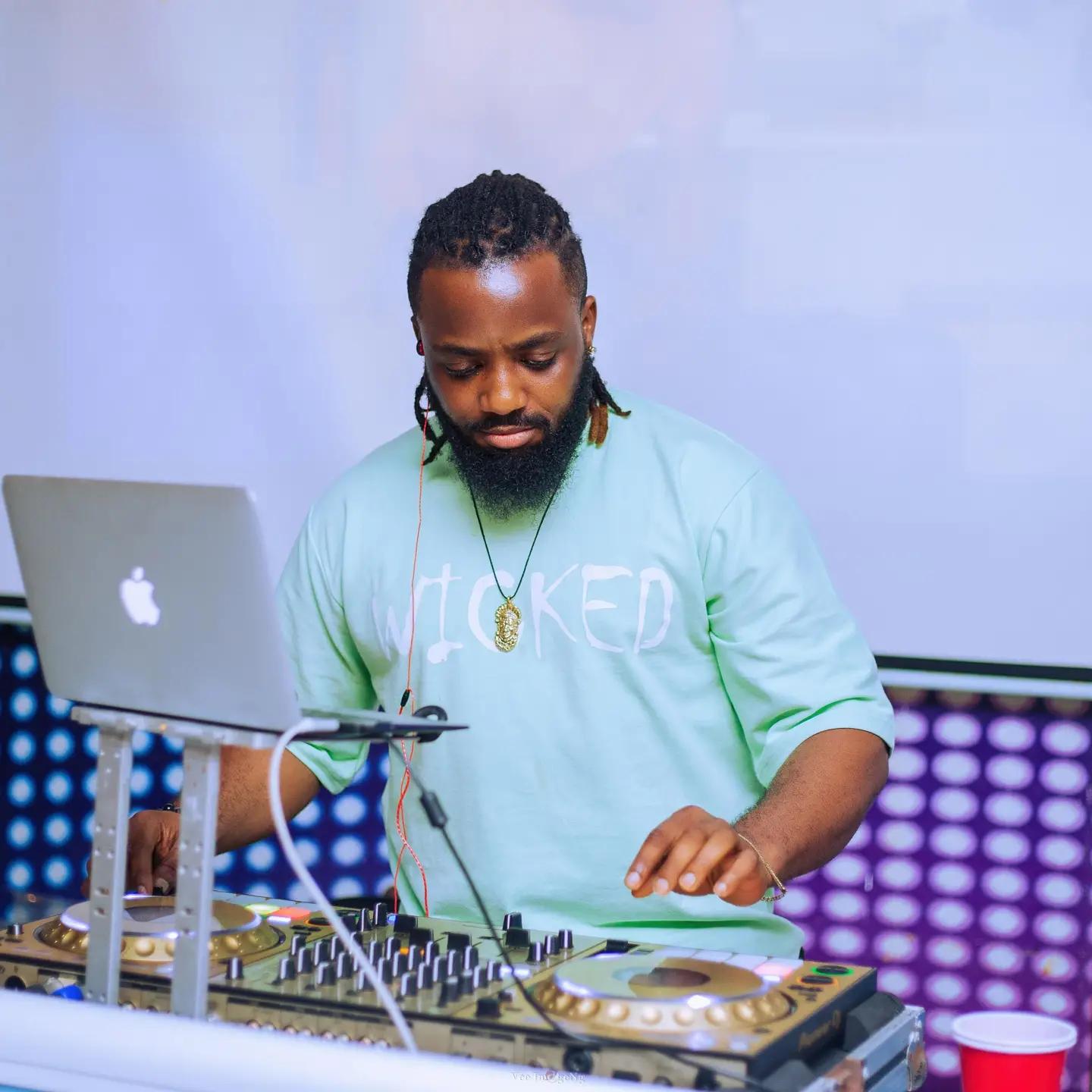 DJ Jizzi