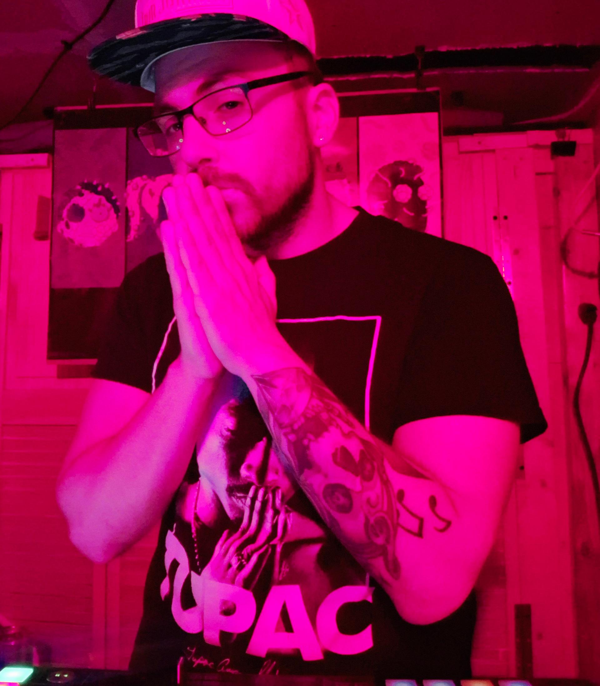 DJ Rowdy
