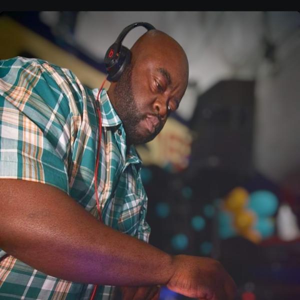 Dj GWhiz
