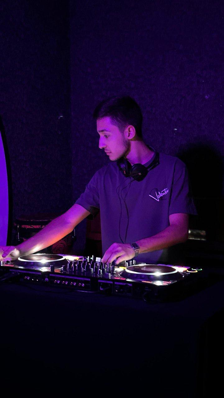 Dj Tooral