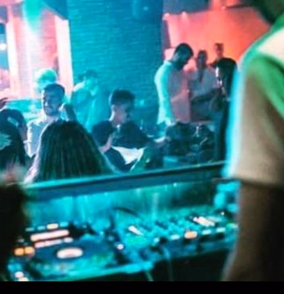 DJ Vaxson
