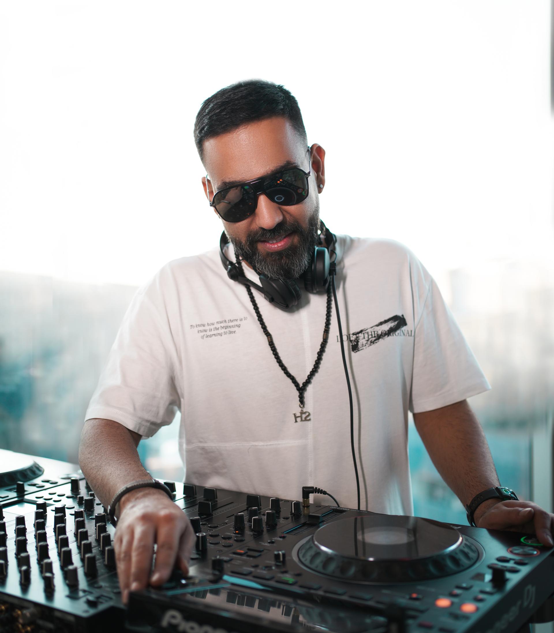 dj sharay