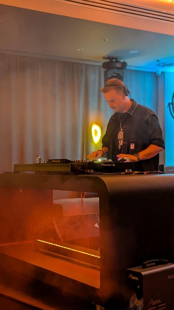DJ MAGG