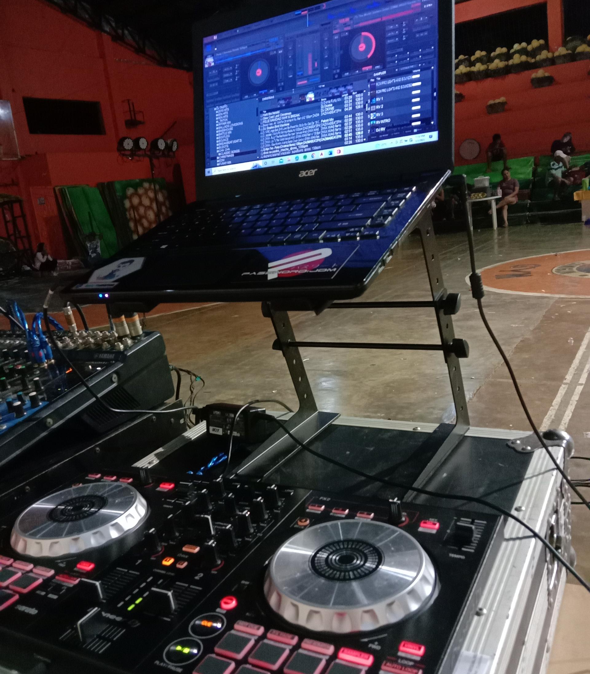 DJ J.Lip'z