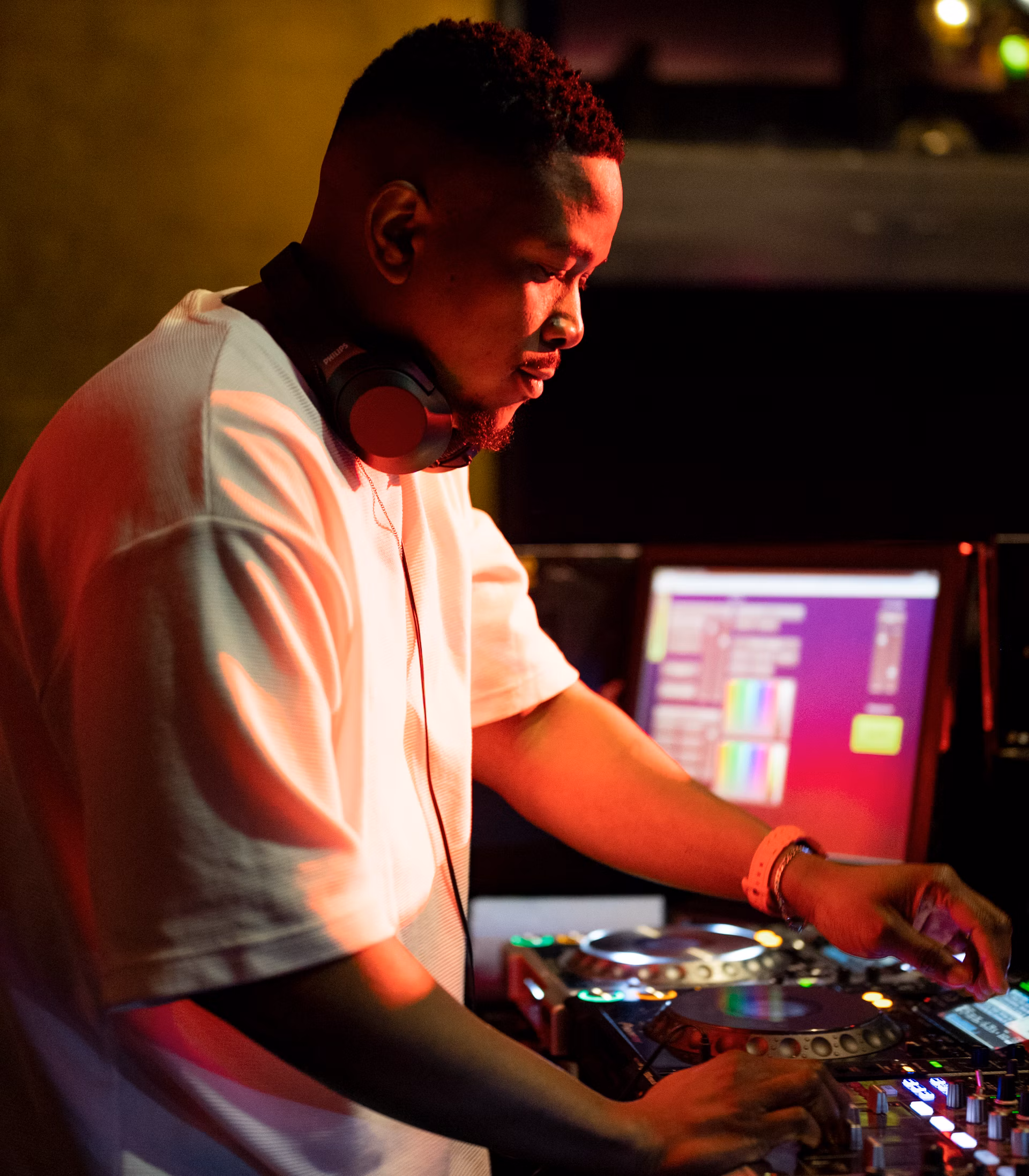Silverback_Dj