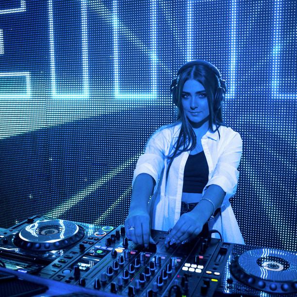 Dj Ellika