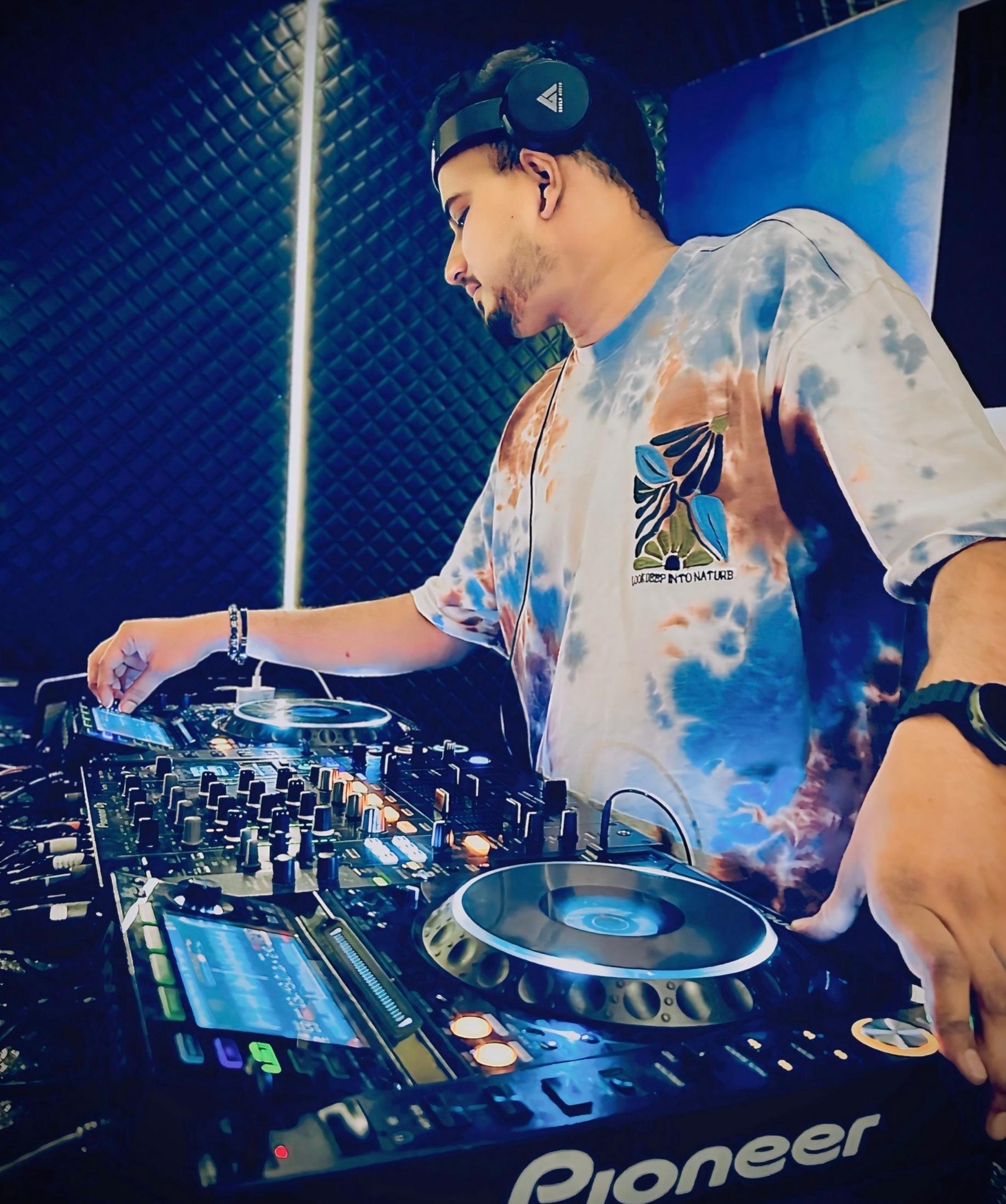 DJ JO