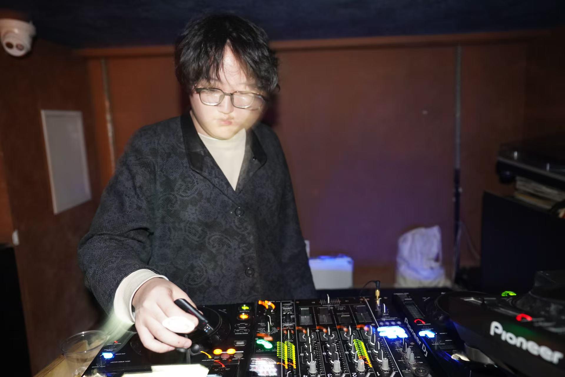 DJ SAiLENCE