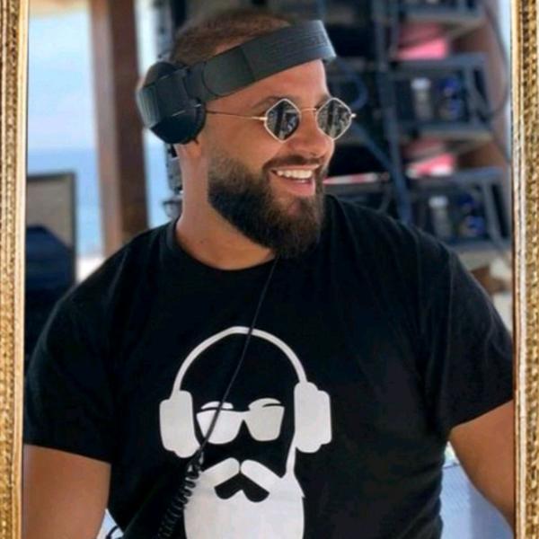 Dj_Mikelii