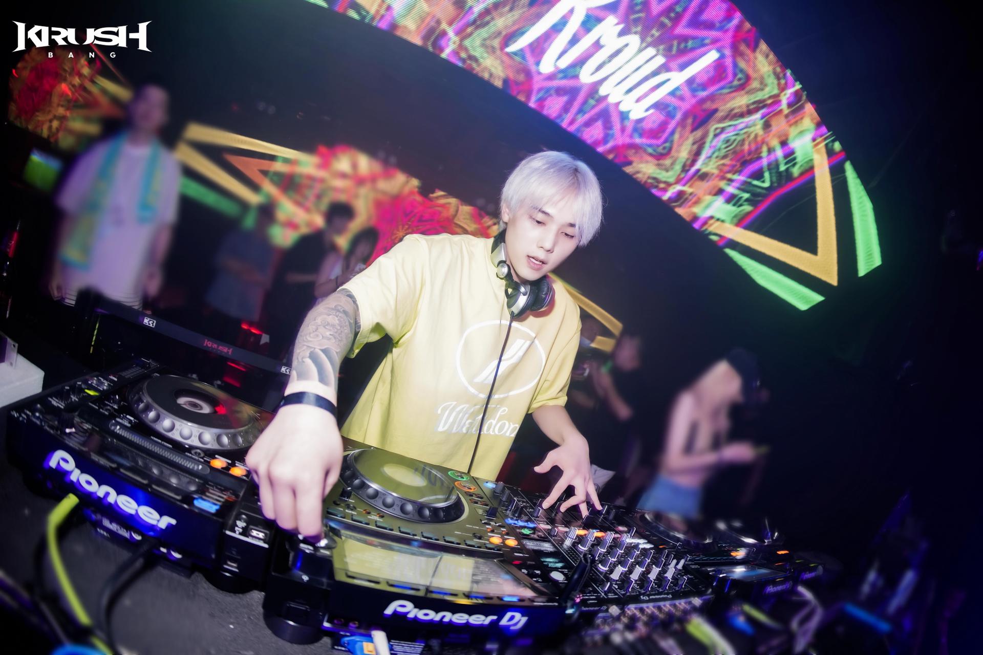 DJ Kroud