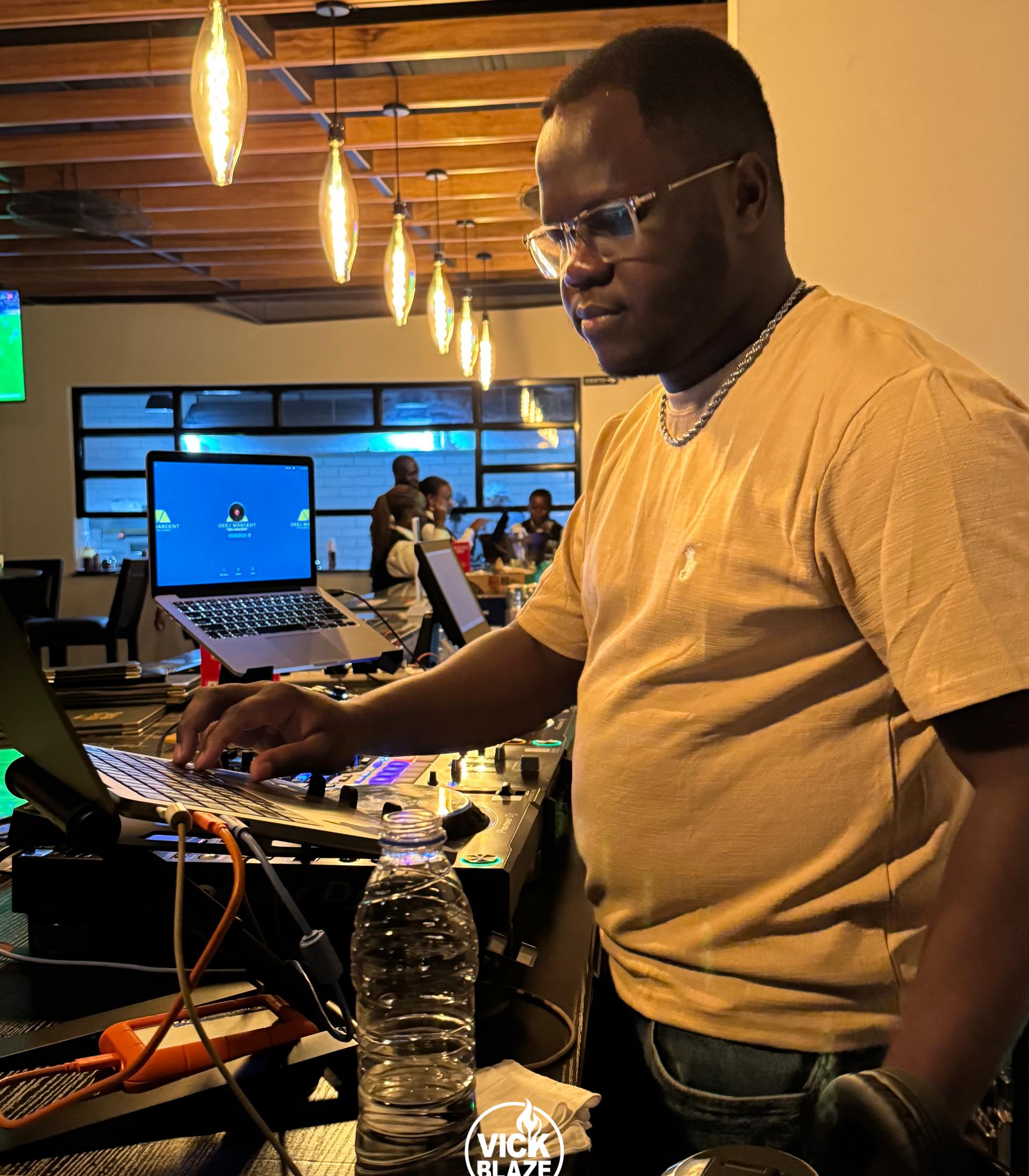 DJ Vick Blaze