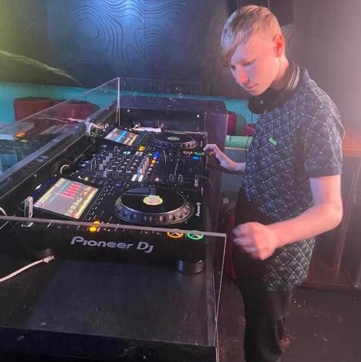 DJReece